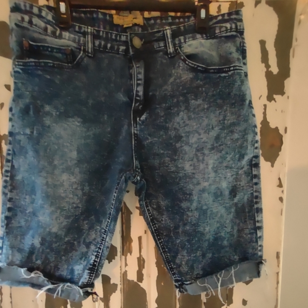 BROOKLYN LAUNDRY PREMIUM, 36 CUT-OFFS